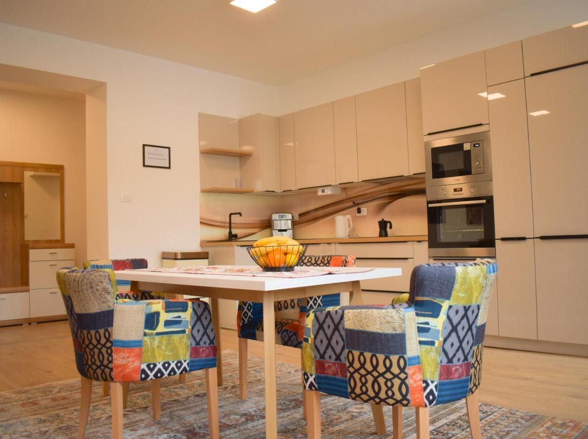 Apartment Anna Rijeka Buitenkant foto